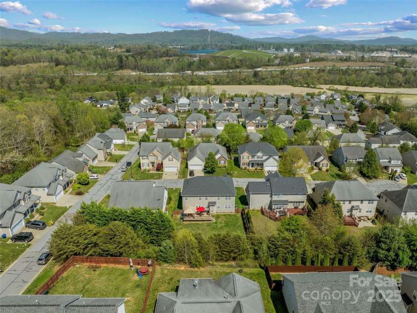 3 Holmes Lane, Arden, NC 28704.  MLS# CAR4251278, YatesRealty ID 8380. 