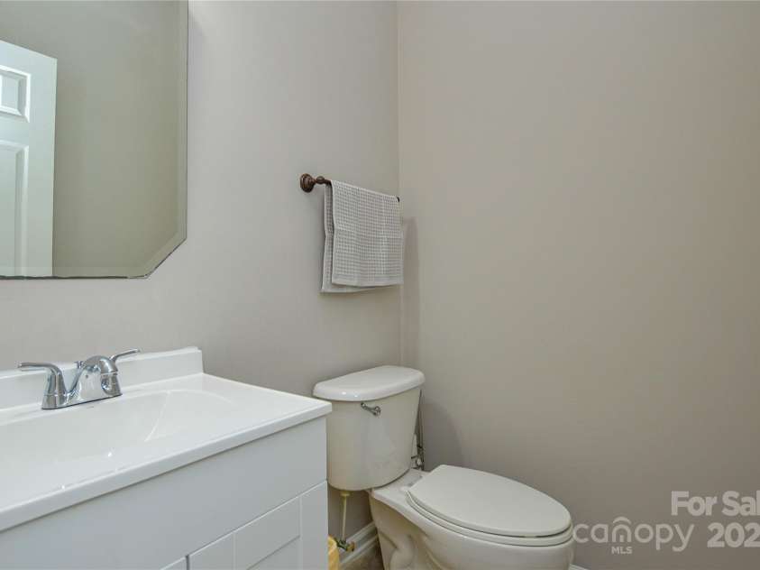 5707 Brandy Ridge Lane, Charlotte, NC 28269.  MLS# CAR4220249, YatesRealty ID 8381. 