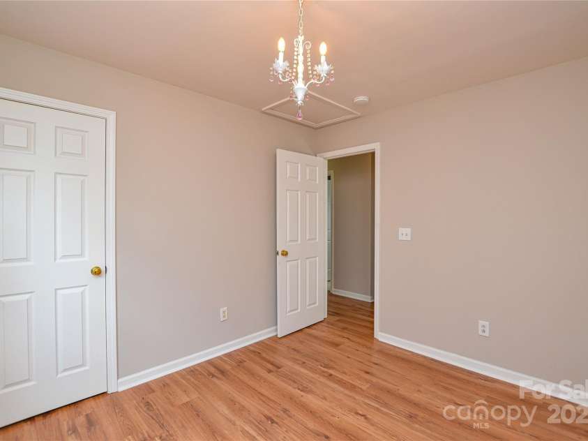 5707 Brandy Ridge Lane, Charlotte, NC 28269.  MLS# CAR4220249, YatesRealty ID 8381. 