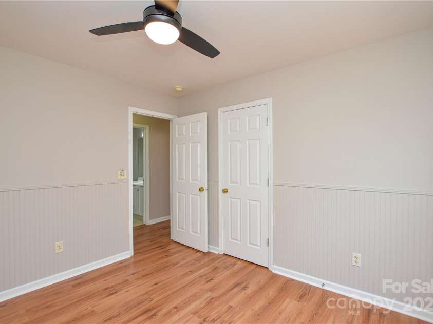 5707 Brandy Ridge Lane, Charlotte, NC 28269.  MLS# CAR4220249, YatesRealty ID 8381. 