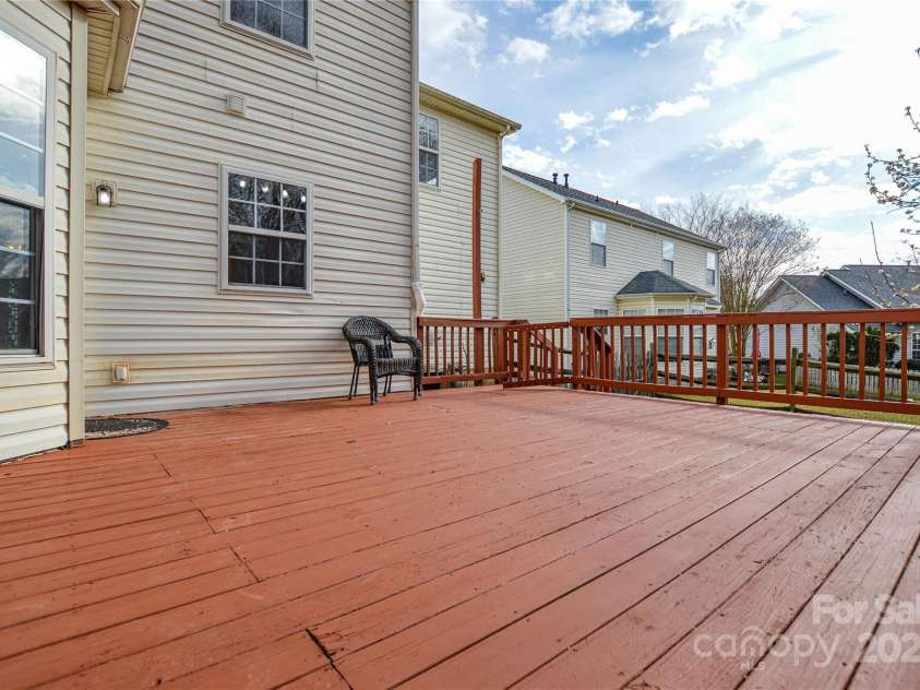 5707 Brandy Ridge Lane, Charlotte, NC 28269.  MLS# CAR4220249, YatesRealty ID 8381. 