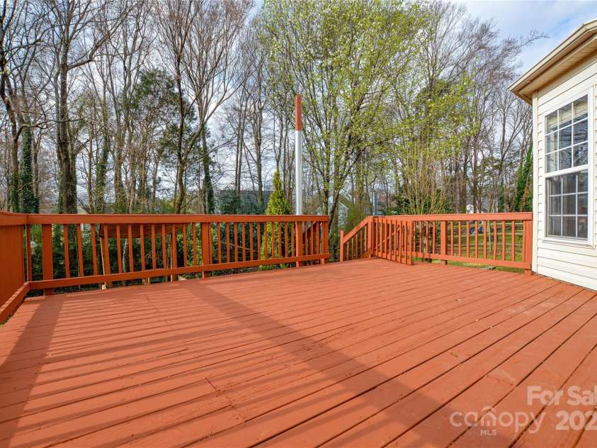 5707 Brandy Ridge Lane, Charlotte, NC 28269.  MLS# CAR4220249, YatesRealty ID 8381. 