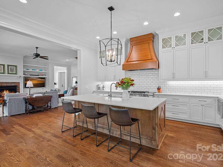 503 Walnut Street, Davidson, NC 28036.  MLS# CAR4247135, YatesRealty ID 8382. 