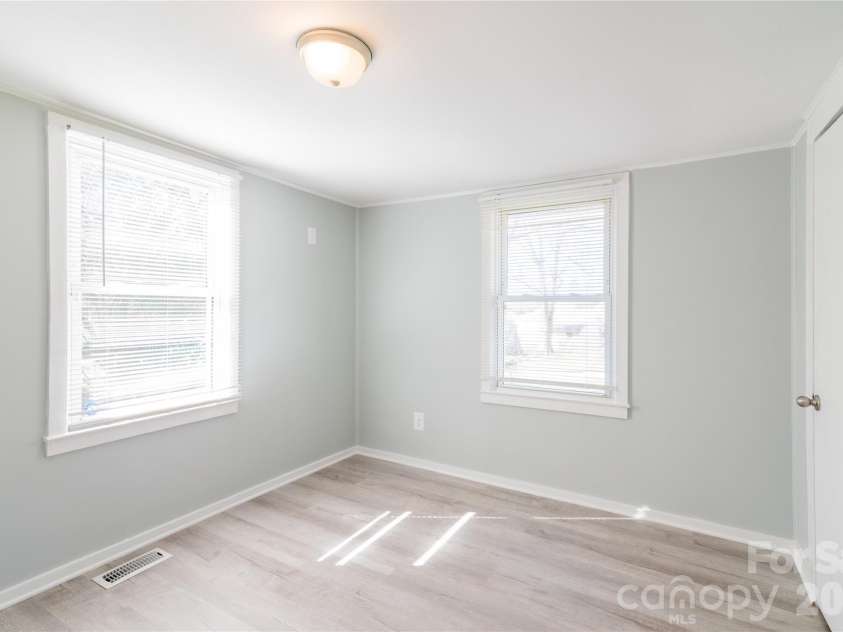 5953 Yale Avenue, Kannapolis, NC 28081.  MLS# CAR4365526, YatesRealty ID 8383. 