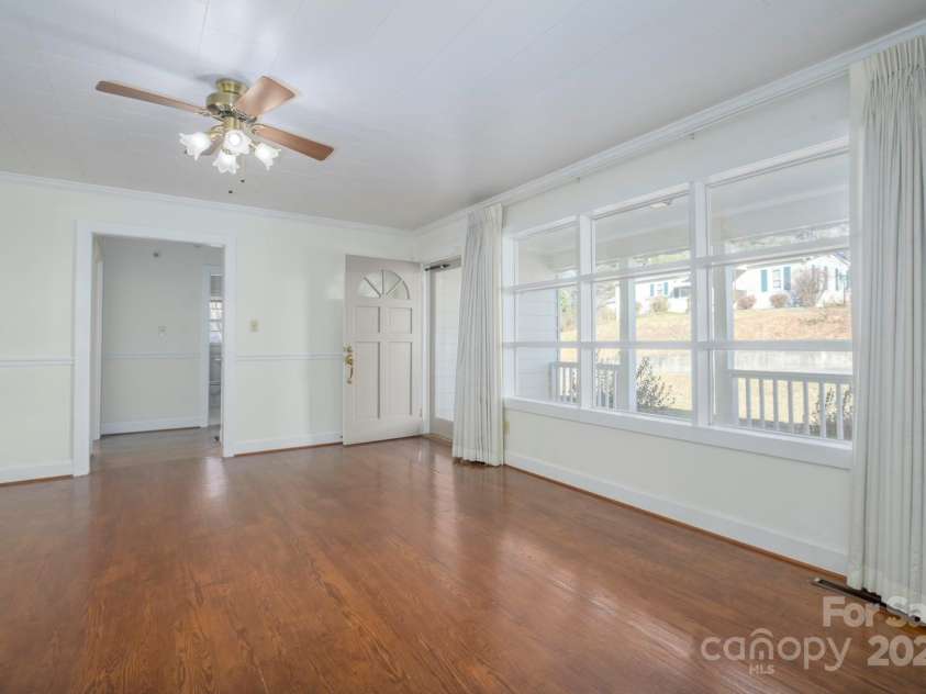 411 Tywood Street, Lenoir, NC 28645.  MLS# CAR4213796, YatesRealty ID 8386. 