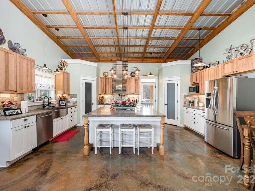 223 Scottish Drive, Mooresville, NC 28115.  MLS# CAR4226876, YatesRealty ID 8387. 