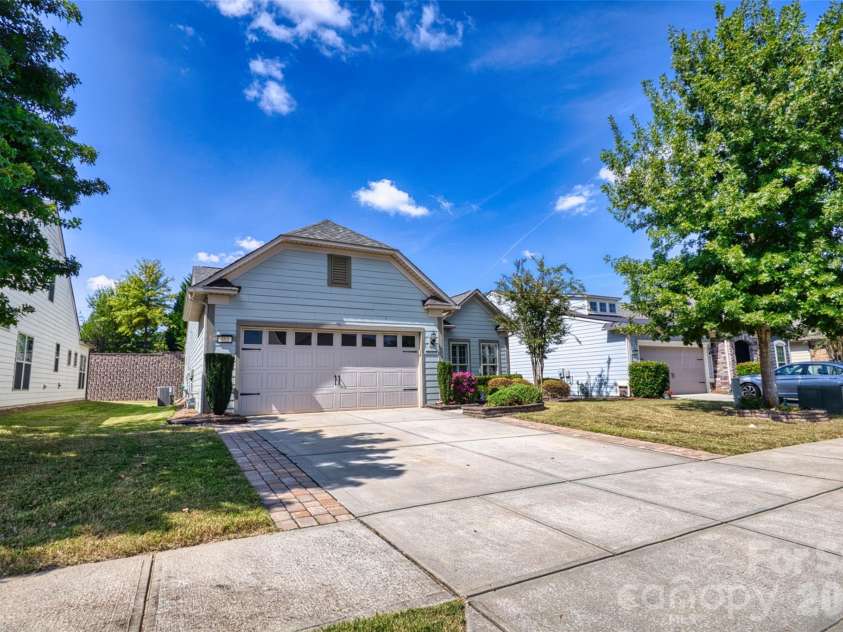 353 Harvest Valley Lane, Fort Mill, SC 29715.  MLS# CAR4364954, YatesRealty ID 8387. 