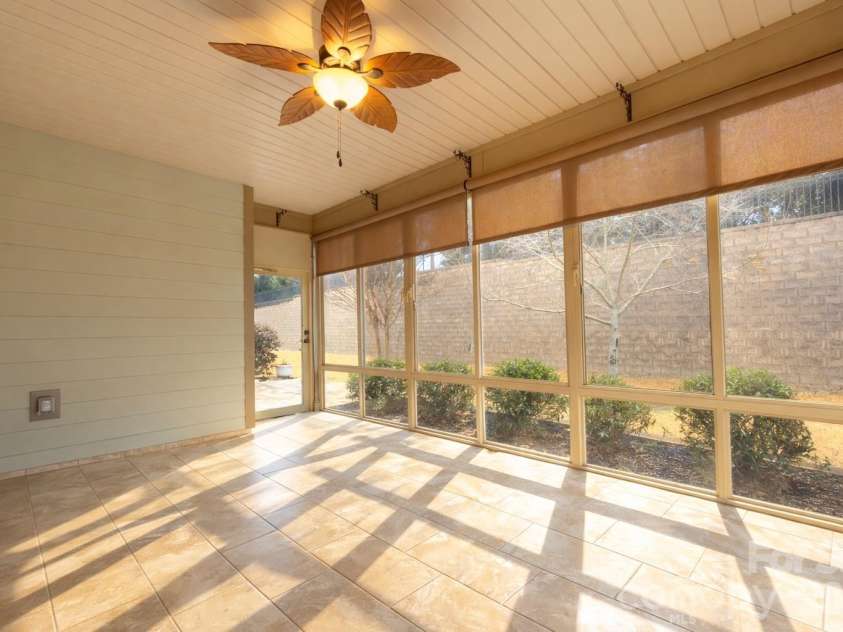353 Harvest Valley Lane, Fort Mill, SC 29715.  MLS# CAR4364954, YatesRealty ID 8387. 