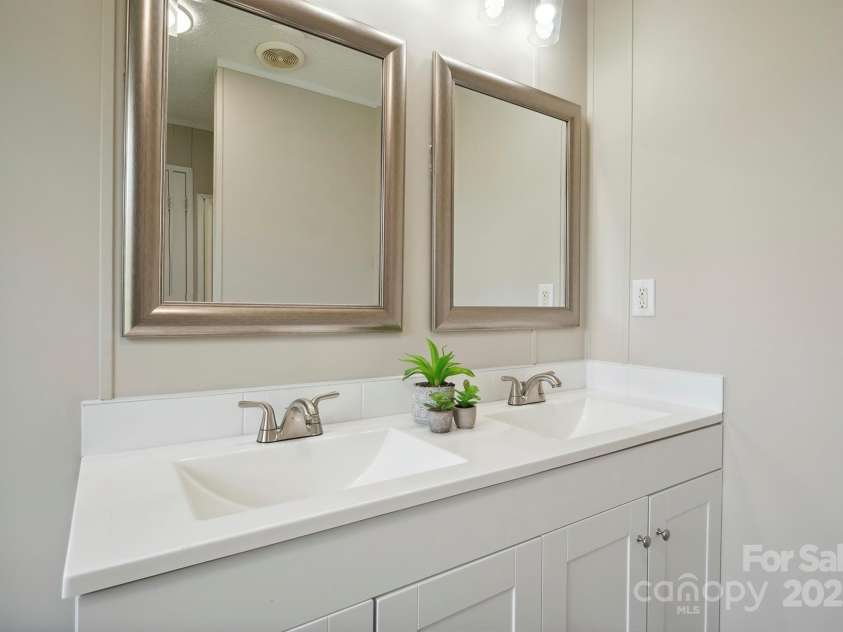 125 Rocky Point, Cleveland, NC 27013.  MLS# CAR4249546, YatesRealty ID 8388. 