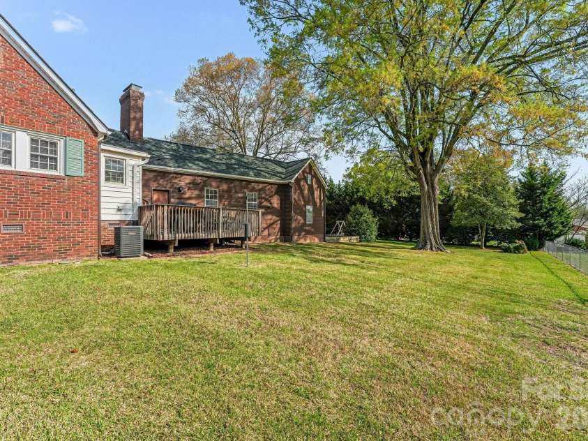 614 Ridge Avenue, Landis, NC 28088.  MLS# CAR4361895, YatesRealty ID 8388. 