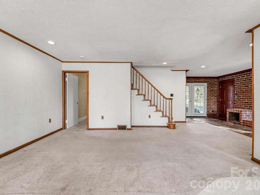 614 Ridge Avenue, Landis, NC 28088.  MLS# CAR4361895, YatesRealty ID 8388. 