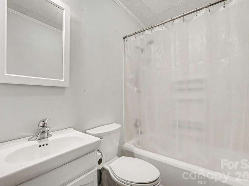 614 Ridge Avenue, Landis, NC 28088.  MLS# CAR4361895, YatesRealty ID 8388. 