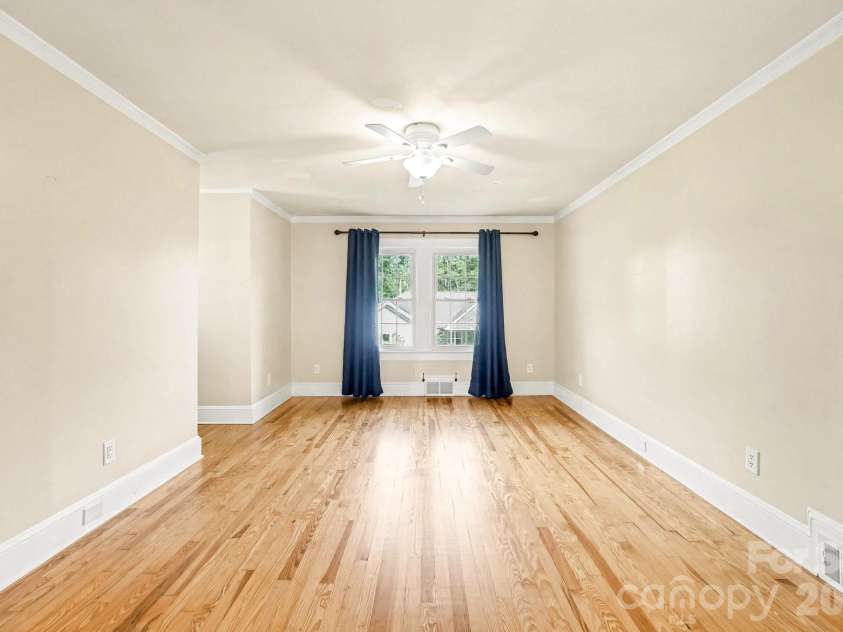 614 Ridge Avenue, Landis, NC 28088.  MLS# CAR4361895, YatesRealty ID 8388. 
