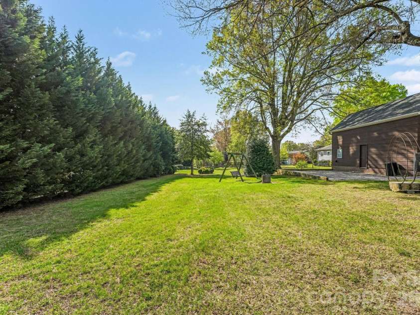 614 Ridge Avenue, Landis, NC 28088.  MLS# CAR4361895, YatesRealty ID 8388. 