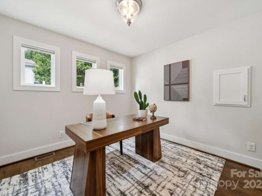 3725 Dunwoody Drive, Charlotte, NC 28215.  MLS# CAR4245588, YatesRealty ID 8389. Office/flex room