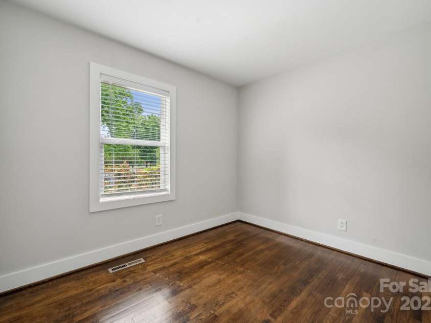 3725 Dunwoody Drive, Charlotte, NC 28215.  MLS# CAR4245588, YatesRealty ID 8389. Third bedroom
