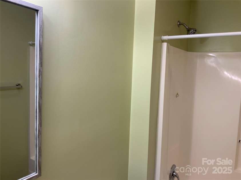 7 CHAPEL PARK Place, Asheville, NC 28803.  MLS# CAR4218869, YatesRealty ID 8392. 