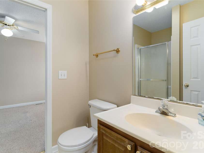 7750 Red Robin Trail, Denver, NC 28037.  MLS# CAR4361545, YatesRealty ID 8392. 