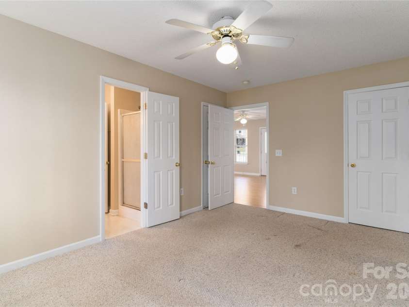 7750 Red Robin Trail, Denver, NC 28037.  MLS# CAR4361545, YatesRealty ID 8392. 