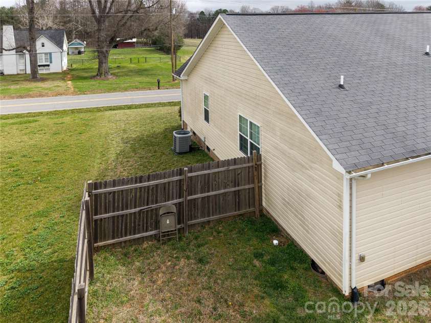 4829 County Home Road, Conover, NC 28613.  MLS# CAR4357560, YatesRealty ID 8393. 