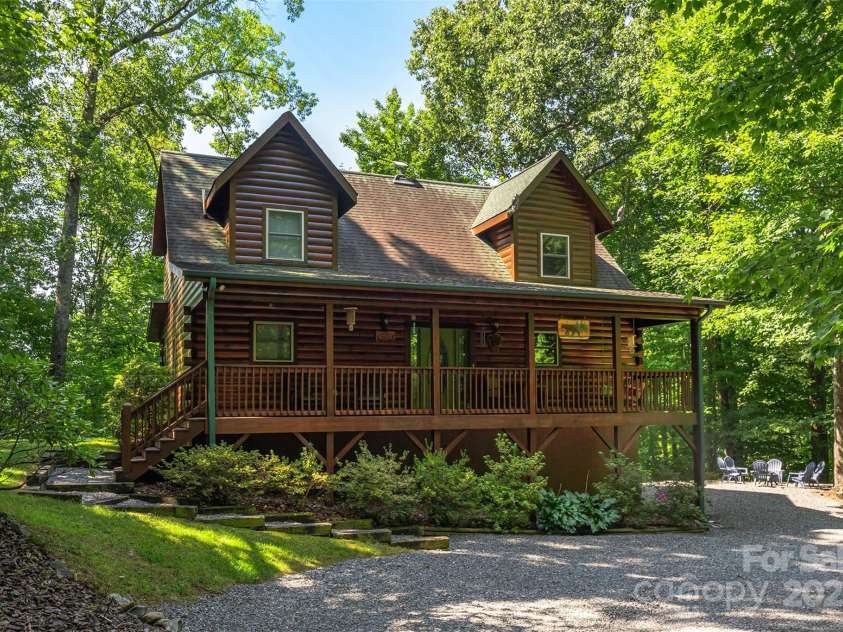 386 Wild Turkey Run, Black Mountain, NC 28711.  MLS# CAR4177382, YatesRealty ID 8394. 