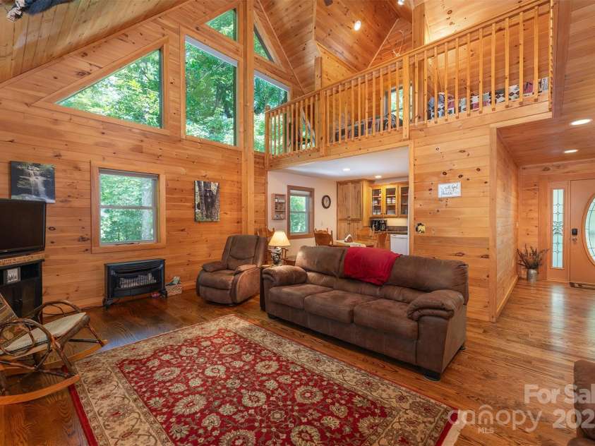 386 Wild Turkey Run, Black Mountain, NC 28711.  MLS# CAR4177382, YatesRealty ID 8394. 