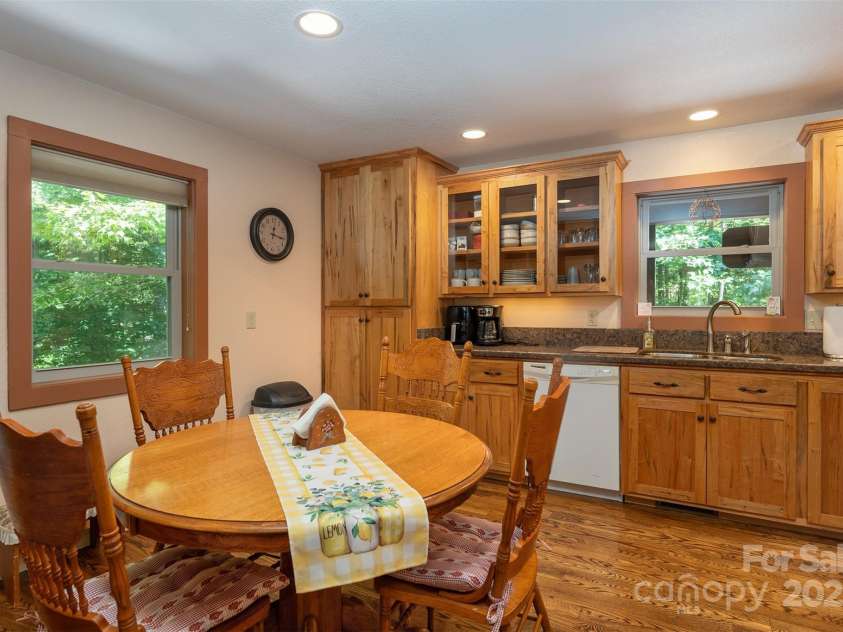 386 Wild Turkey Run, Black Mountain, NC 28711.  MLS# CAR4177382, YatesRealty ID 8394. 