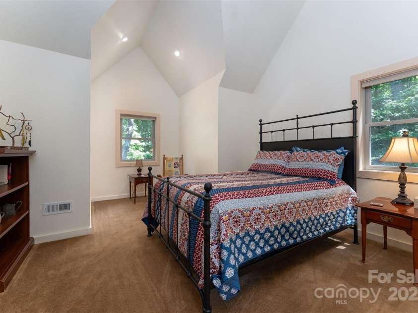 386 Wild Turkey Run, Black Mountain, NC 28711.  MLS# CAR4177382, YatesRealty ID 8394. 
