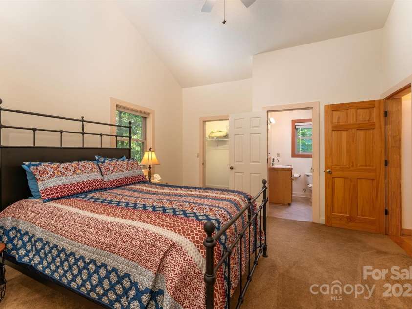 386 Wild Turkey Run, Black Mountain, NC 28711.  MLS# CAR4177382, YatesRealty ID 8394. 