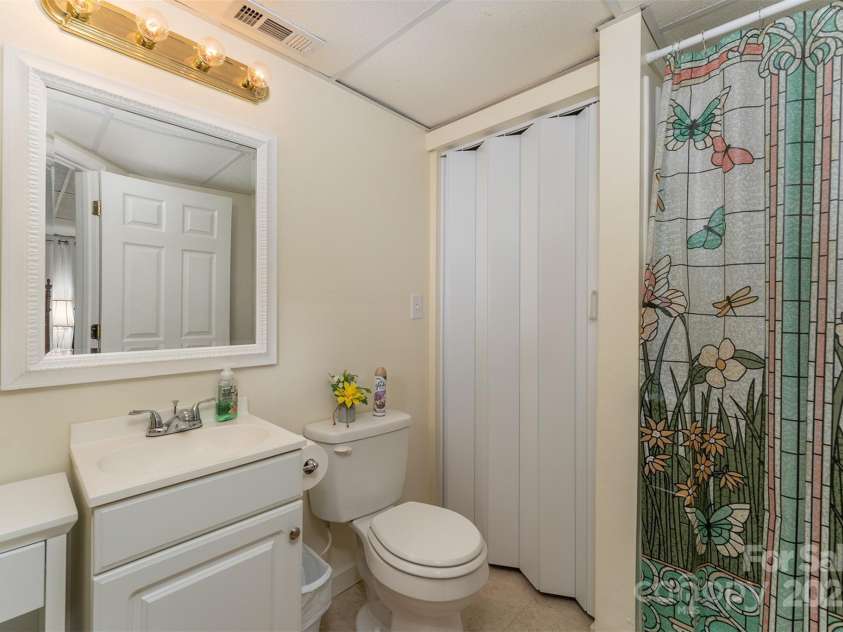 386 Wild Turkey Run, Black Mountain, NC 28711.  MLS# CAR4177382, YatesRealty ID 8394. 