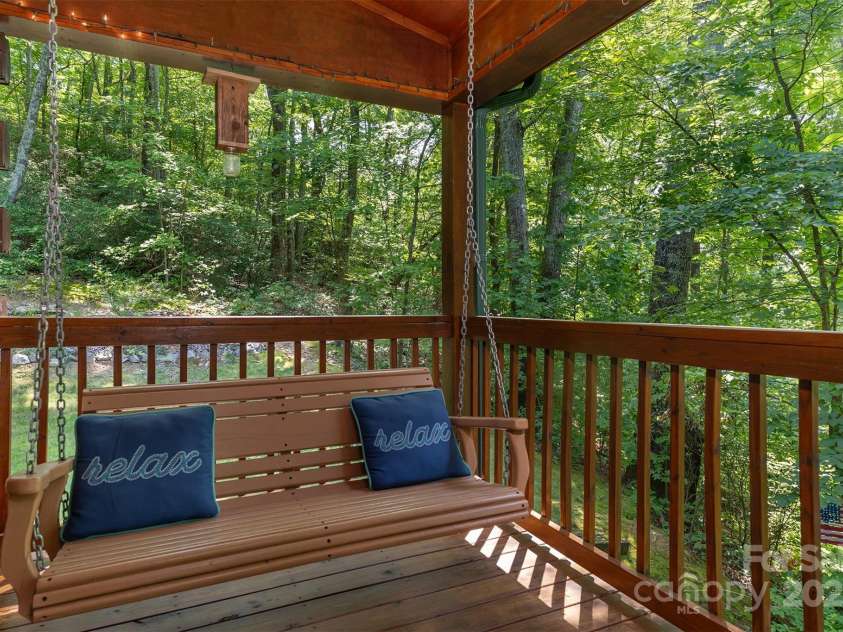 386 Wild Turkey Run, Black Mountain, NC 28711.  MLS# CAR4177382, YatesRealty ID 8394. 