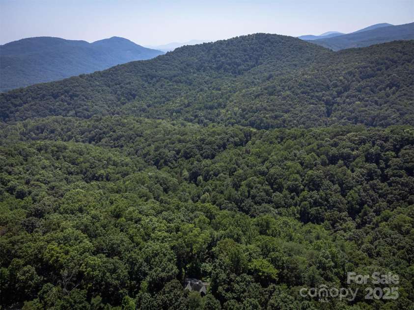386 Wild Turkey Run, Black Mountain, NC 28711.  MLS# CAR4177382, YatesRealty ID 8394. 
