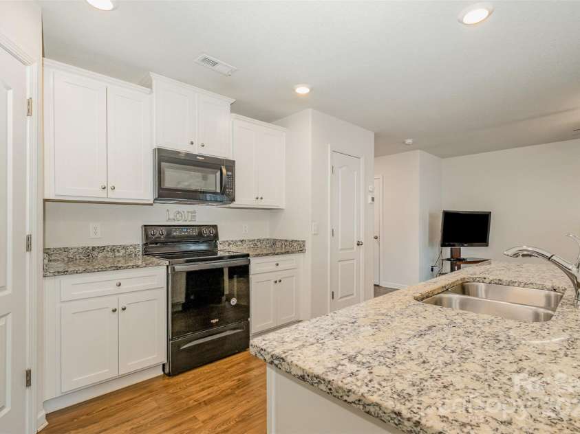 2026 Talbert Court, Charlotte, NC 28214.  MLS# CAR4229183, YatesRealty ID 8395. 