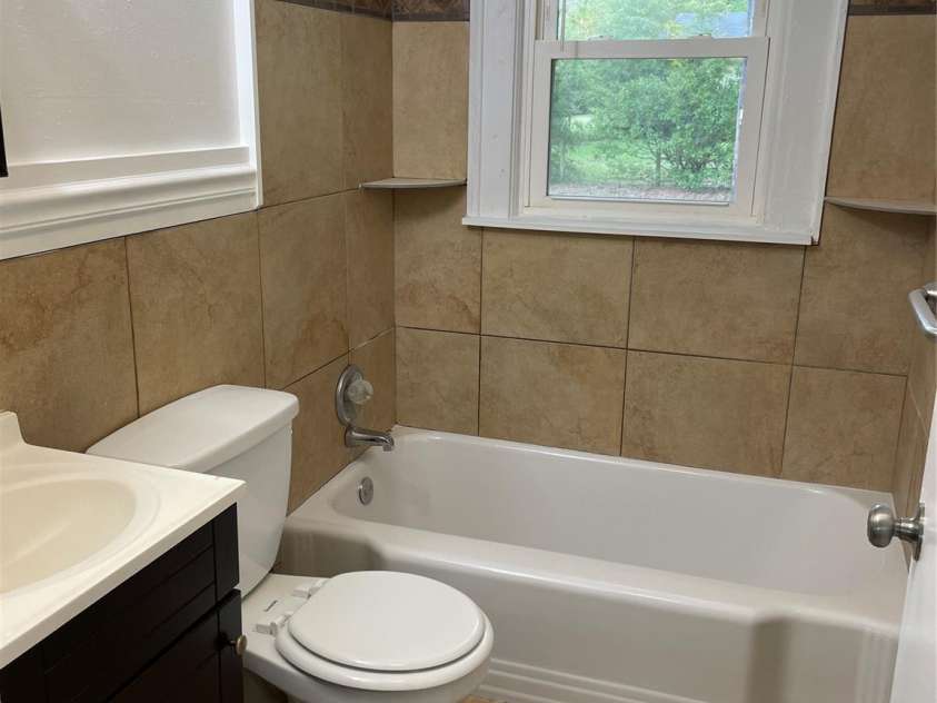 2040 Kannapolis Highway, Kannapolis, NC 28031.  MLS# CAR4363197, YatesRealty ID 8396. 