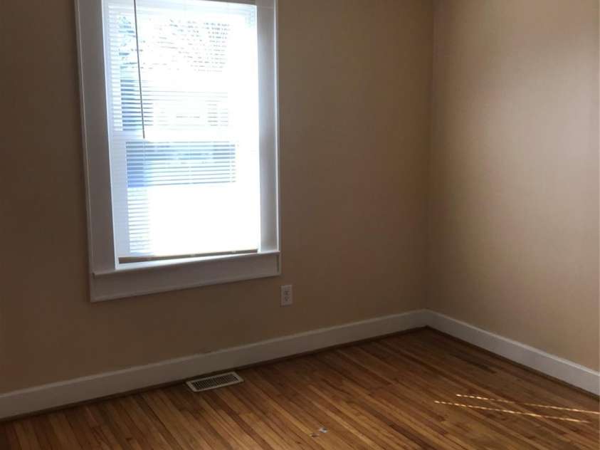 2040 Kannapolis Highway, Kannapolis, NC 28031.  MLS# CAR4363197, YatesRealty ID 8396. 