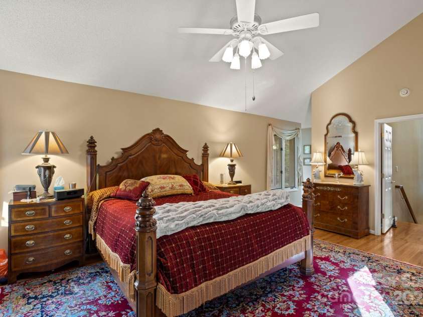 231 Greenleaf Drive, Flat Rock, NC 28731.  MLS# CAR4248890, YatesRealty ID 8397. 