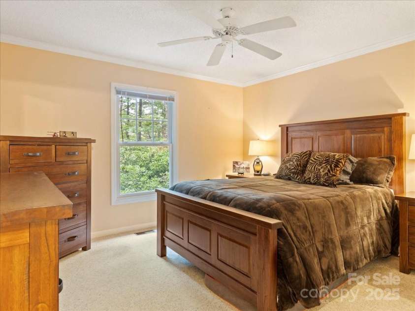 23 Dvga Court, Brevard, NC 28712.  MLS# CAR4285839, YatesRealty ID 8398. Nice 2nd Bedroom