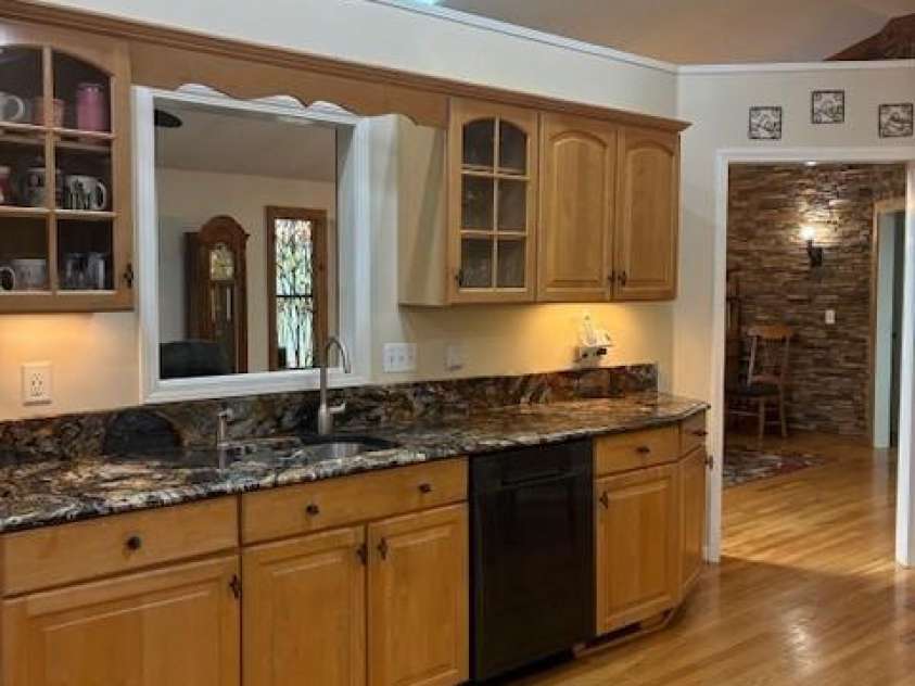23 Dvga Court, Brevard, NC 28712.  MLS# CAR4285839, YatesRealty ID 8398. Spacious Kitchen