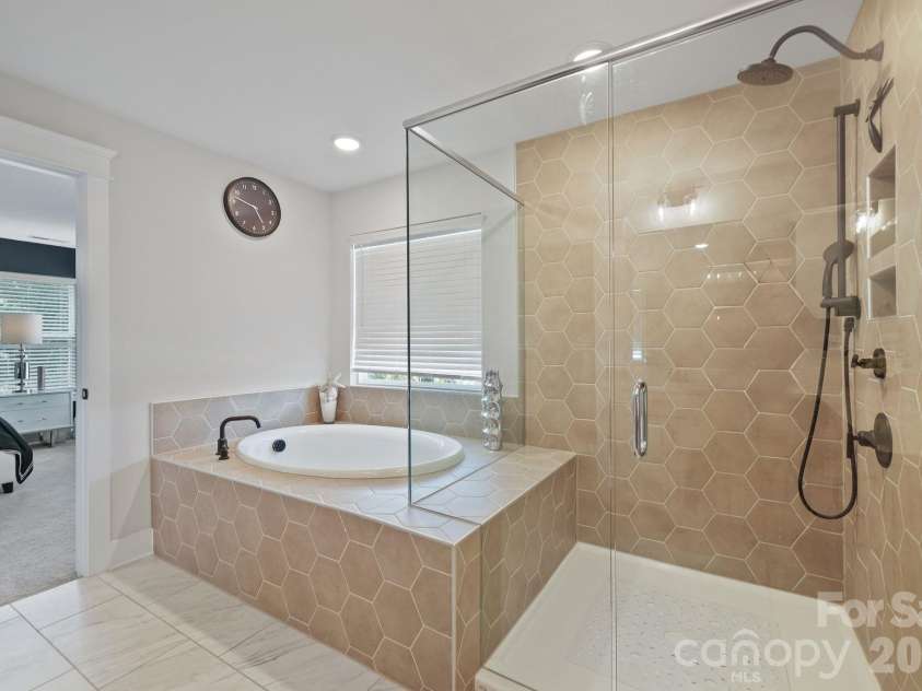 13231 Fiore Place, Huntersville, NC 28078.  MLS# CAR4394253, YatesRealty ID 8399. 
