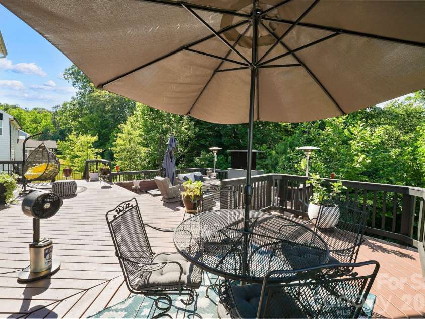 13231 Fiore Place, Huntersville, NC 28078.  MLS# CAR4394253, YatesRealty ID 8399. 
