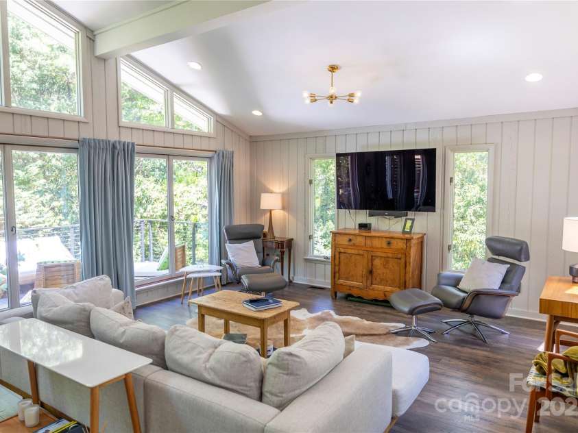 20115 Chapel Point Lane, Cornelius, NC 28031.  MLS# CAR4251816, YatesRealty ID 8399. 