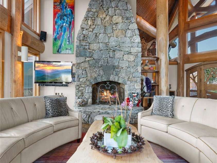 2910 Eagles Nest Trail, Banner Elk, NC 28604.  MLS# CAR4277103, YatesRealty ID 84. 