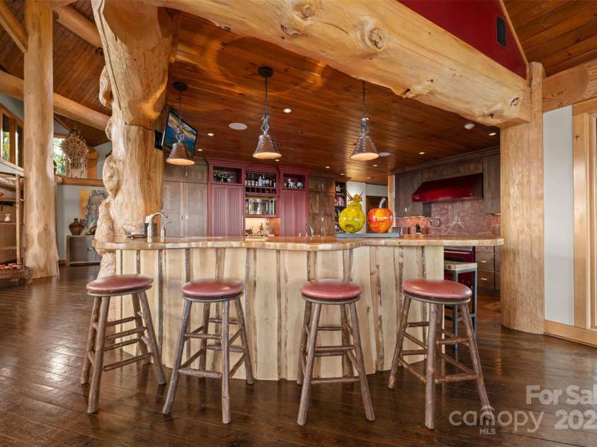 2910 Eagles Nest Trail, Banner Elk, NC 28604.  MLS# CAR4277103, YatesRealty ID 84. 