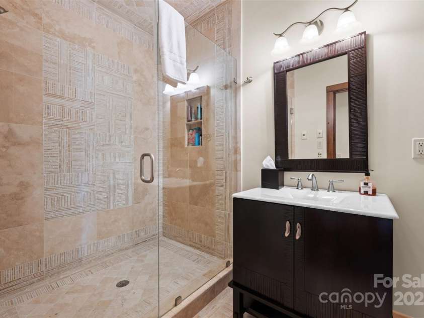 2910 Eagles Nest Trail, Banner Elk, NC 28604.  MLS# CAR4277103, YatesRealty ID 84. 