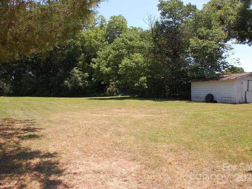 710 Austin Street, Albemarle, NC 28001.  MLS# CAR4131913, YatesRealty ID 84. 