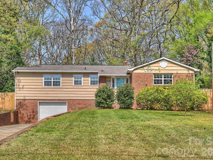 5447 Alpine Lane, Charlotte, NC 28269.  MLS# CAR4353524, YatesRealty ID 8401. 