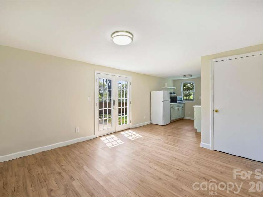 5447 Alpine Lane, Charlotte, NC 28269.  MLS# CAR4353524, YatesRealty ID 8401. 