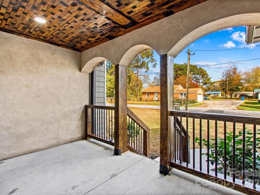 523 Carolina Boulevard, Salisbury, NC 28146.  MLS# CAR4199566, YatesRealty ID 8402. 