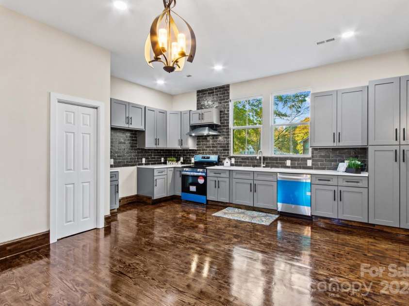 523 Carolina Boulevard, Salisbury, NC 28146.  MLS# CAR4199566, YatesRealty ID 8402. 