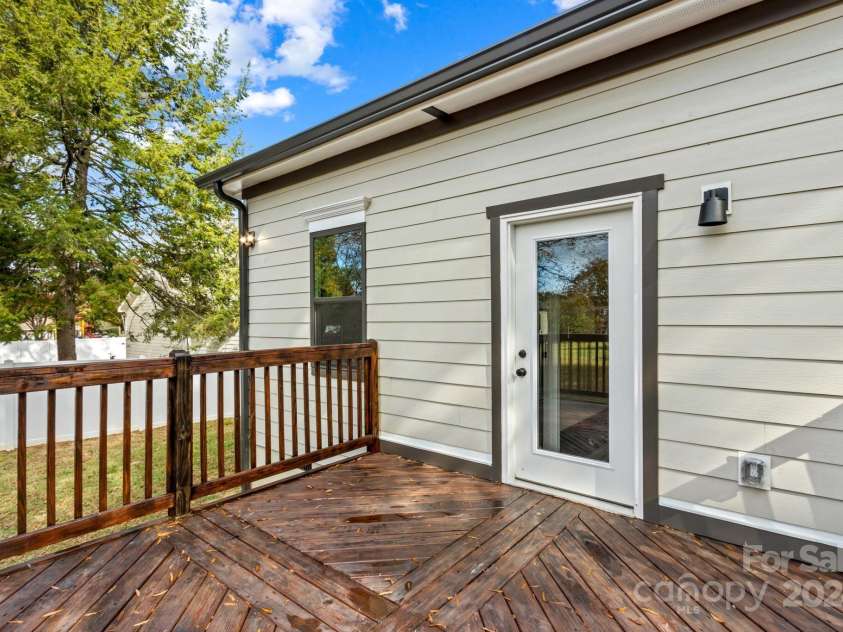 523 Carolina Boulevard, Salisbury, NC 28146.  MLS# CAR4199566, YatesRealty ID 8402. 